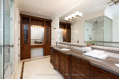 Photo 22 at 18 Hillcroft Drive, City Centre West, Toronto