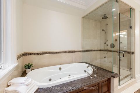 Photo 23 at 18 Hillcroft Drive, City Centre West, Toronto