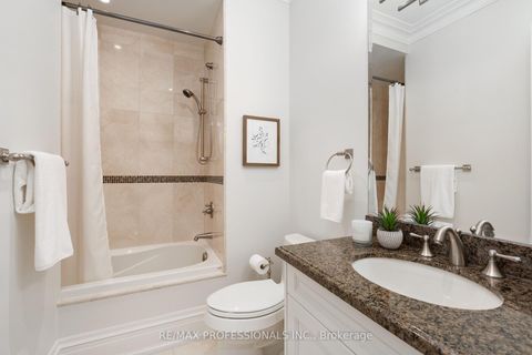Photo 31 at 18 Hillcroft Drive, City Centre West, Toronto