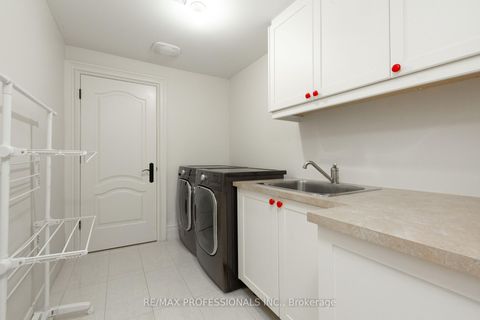 Photo 37 at 18 Hillcroft Drive, City Centre West, Toronto