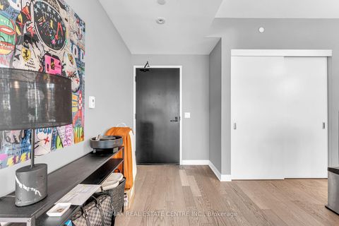 Photo 3 at 306 - 501 Adelaide Street W, Waterfront Communities C1, Toronto