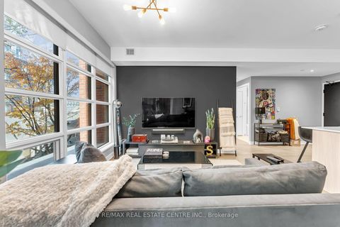 Photo 14 at 306 - 501 Adelaide Street W, Waterfront Communities C1, Toronto