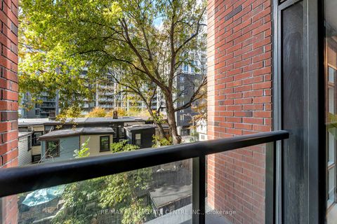 Photo 16 at 306 - 501 Adelaide Street W, Waterfront Communities C1, Toronto