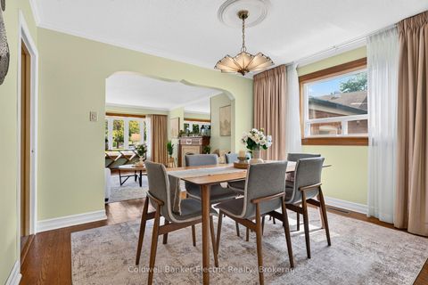 Photo 8 at 40 Wortham Drive, Woburn, Toronto