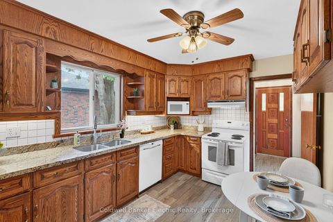 Photo 10 at 40 Wortham Drive, Woburn, Toronto