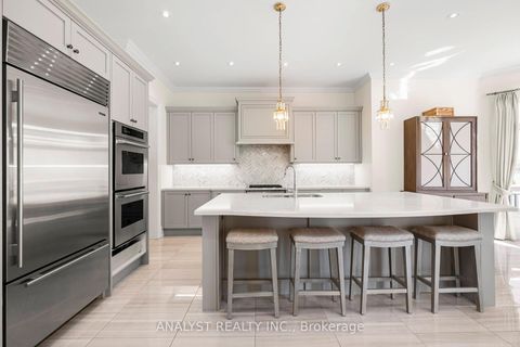 Photo 7 at 5 Ballard Drive, Nobleton, King