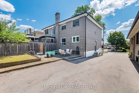 Photo 35 at 53 Foxrun Avenue, CFB, Toronto