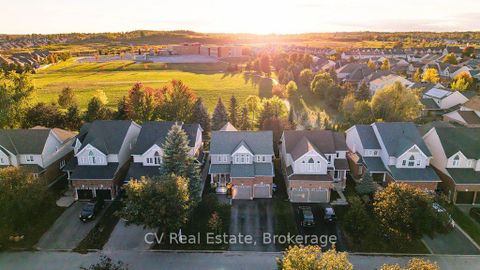 Photo 1 at 1117 Muriel Street, Alcona, Innisfil