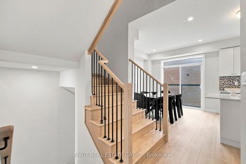 Photo 6 at 80 Danielle Moore Circle, Bendale, Toronto