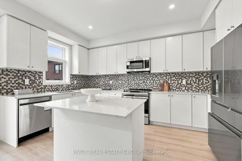 Photo 17 at 80 Danielle Moore Circle, Bendale, Toronto