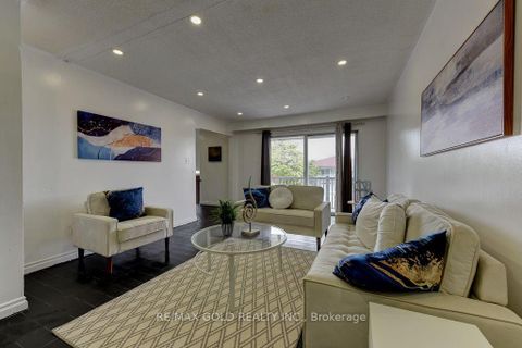 Photo 6 at 22 Kittiwake Avenue, Clairville, Toronto