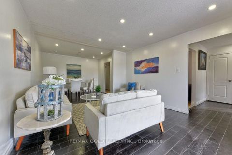 Photo 8 at 22 Kittiwake Avenue, Clairville, Toronto