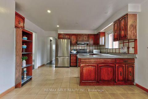 Photo 11 at 22 Kittiwake Avenue, Clairville, Toronto