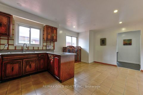 Photo 14 at 22 Kittiwake Avenue, Clairville, Toronto