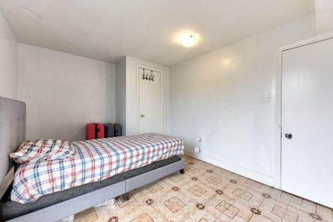 Photo 29 at 22 Kittiwake Avenue, Clairville, Toronto