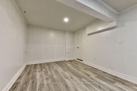 Photo 37 at 22 Kittiwake Avenue, Clairville, Toronto