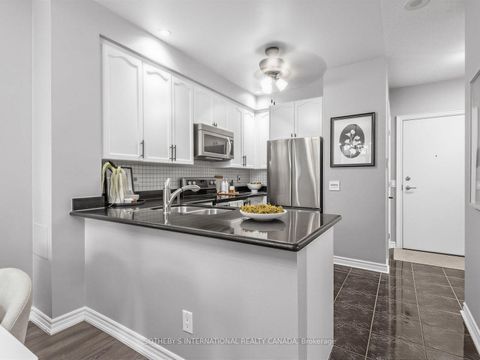 Photo 11 at 127 - 5233 Dundas Street W, City Centre West, Toronto