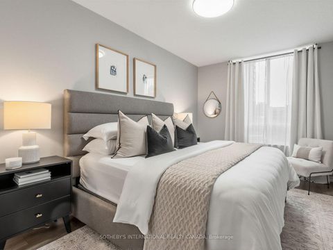 Photo 12 at 127 - 5233 Dundas Street W, City Centre West, Toronto
