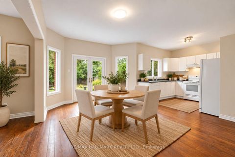 Photo 6 at 10 Driftwood Court, Oak Ridges, Richmond Hill
