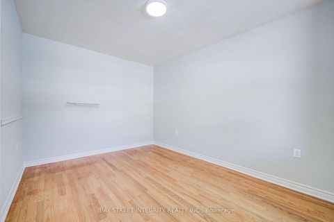 Photo 5 at 19 Robinson Avenue, Oakridge, Toronto