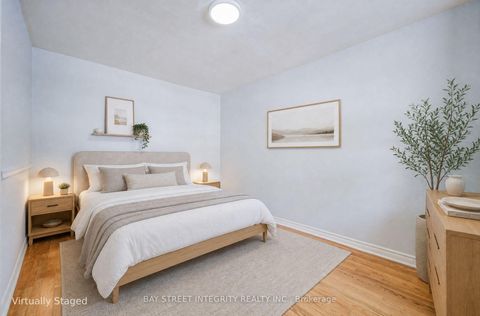 Photo 6 at 19 Robinson Avenue, Oakridge, Toronto