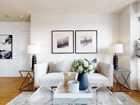 Photo 7 at 906 - 260 Doris Avenue, Willowdale East, Toronto