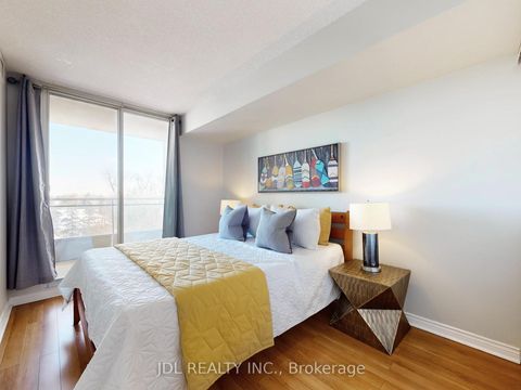 Photo 18 at 906 - 260 Doris Avenue, Willowdale East, Toronto