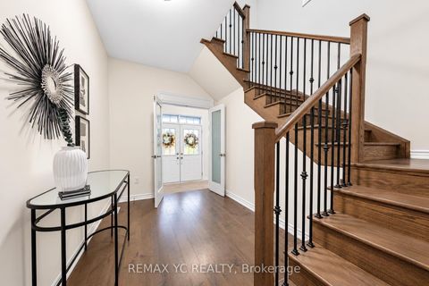 Photo 1 at 126 Durham Avenue, Rural Barrie Southeast, Barrie