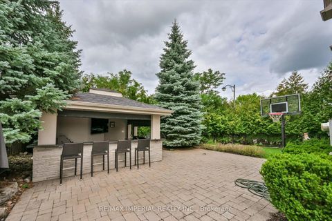 Photo 47 at 11 Candlelight Drive, Jefferson, Richmond Hill