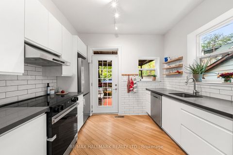 Photo 11 at 628 Ossington Avenue, Little Italy, Toronto