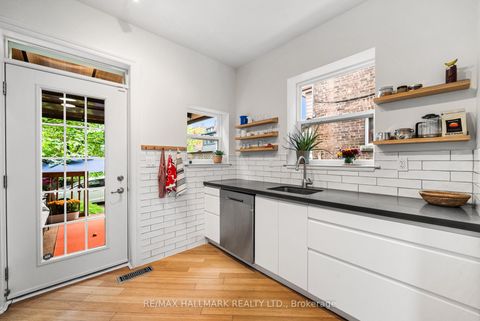 Photo 12 at 628 Ossington Avenue, Little Italy, Toronto