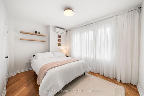 Photo 16 at 628 Ossington Avenue, Little Italy, Toronto
