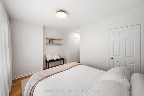 Photo 18 at 628 Ossington Avenue, Little Italy, Toronto