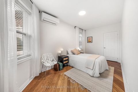 Photo 23 at 628 Ossington Avenue, Little Italy, Toronto