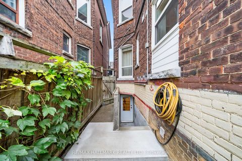 Photo 41 at 628 Ossington Avenue, Little Italy, Toronto