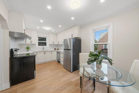 Photo 3 at 82 Scarborough Heights Boulevard, Cliffcrest, Toronto