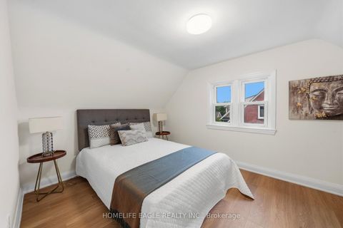 Photo 9 at 82 Scarborough Heights Boulevard, Cliffcrest, Toronto