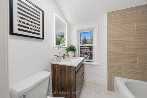 Photo 13 at 82 Scarborough Heights Boulevard, Cliffcrest, Toronto