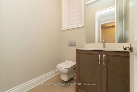 Photo 4 at 15 Little Celeste Court, Patterson, Vaughan