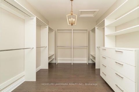 Photo 14 at 15 Little Celeste Court, Patterson, Vaughan