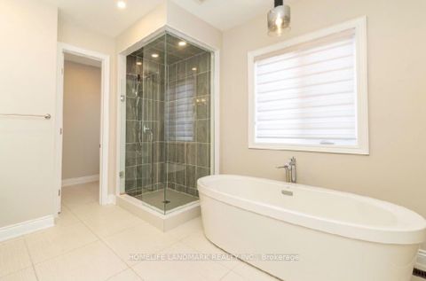 Photo 16 at 15 Little Celeste Court, Patterson, Vaughan