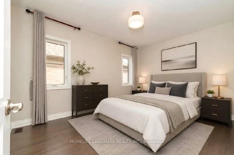Photo 38 at 15 Little Celeste Court, Patterson, Vaughan