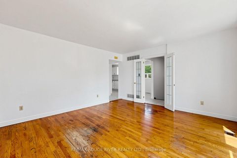Photo 5 at 38 Lombardy Crescent, Kennedy Park, Toronto