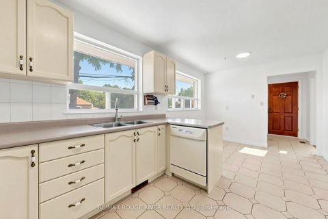 Photo 10 at 38 Lombardy Crescent, Kennedy Park, Toronto