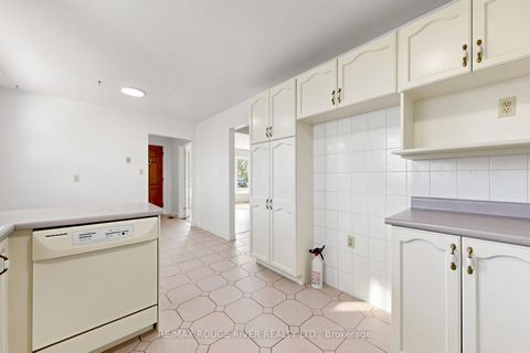 Photo 11 at 38 Lombardy Crescent, Kennedy Park, Toronto