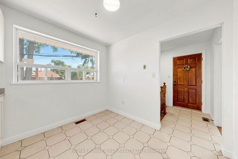 Photo 12 at 38 Lombardy Crescent, Kennedy Park, Toronto