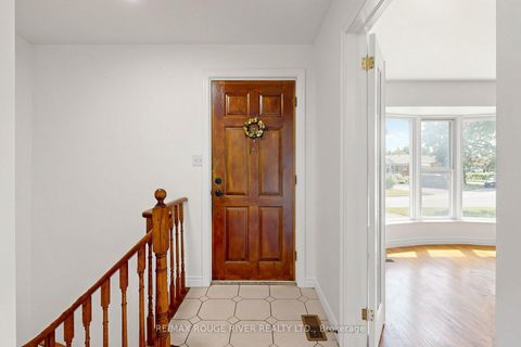 Photo 25 at 38 Lombardy Crescent, Kennedy Park, Toronto