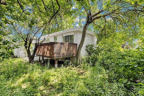 Photo 41 at 38 Lombardy Crescent, Kennedy Park, Toronto