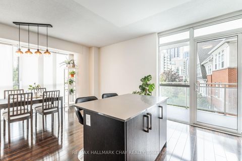 Photo 8 at 204 - 5101 Dundas Street W, Etobicoke West Mall, Toronto