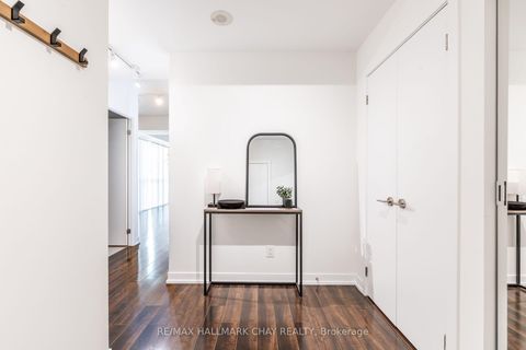 Photo 27 at 204 - 5101 Dundas Street W, Etobicoke West Mall, Toronto